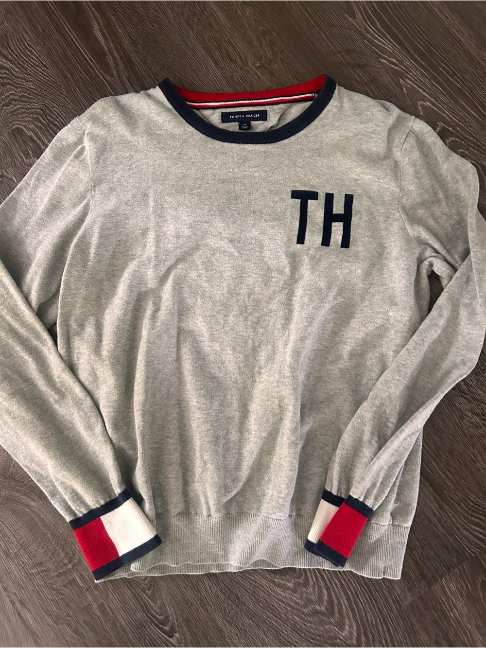 Tommy Hilfiger Men's Gray Crewneck Sweater with TH Patch